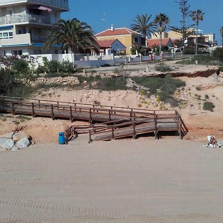 Bungalow Frente Al Mar Torrevieja Bagian luar foto