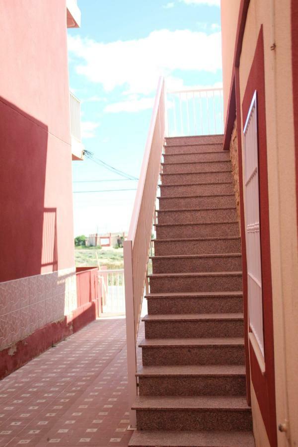 Bungalow Frente Al Mar Torrevieja Bagian luar foto